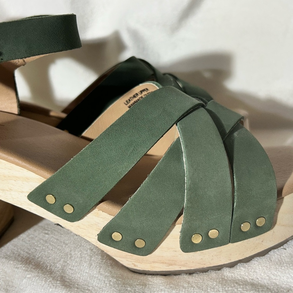 LOFT Olive Green Strappy Leather clog chunky block heel  Platform Sandals size 7 - Picture 4 of 11